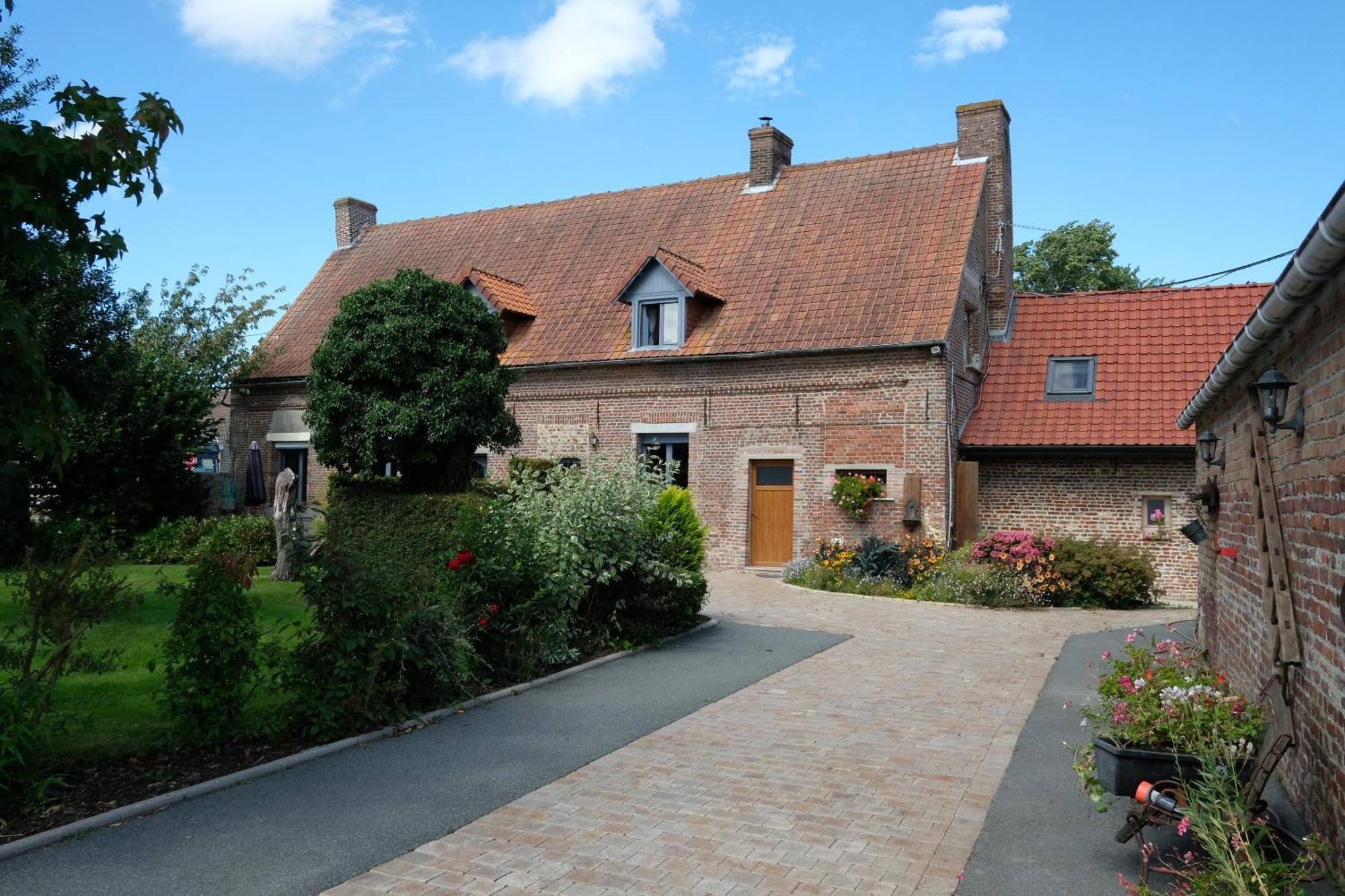 Les Charmilles Acomodação com café da manhã Hazebrouck Exterior foto